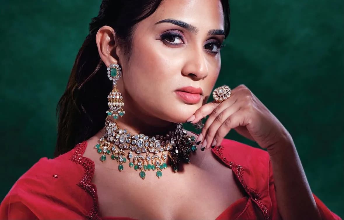6 Tips for Choosing the Perfect Bridal Diamond Necklace