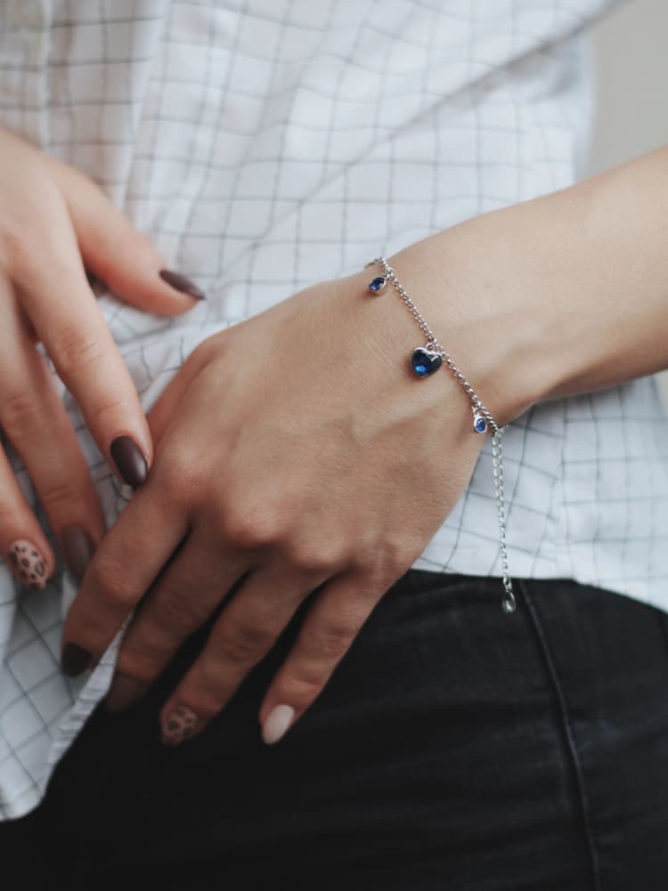 5 Things to Check Before Buying a Silver Bracelet Online